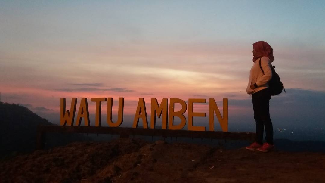 Watu Amben (Instagram/@echa1288)